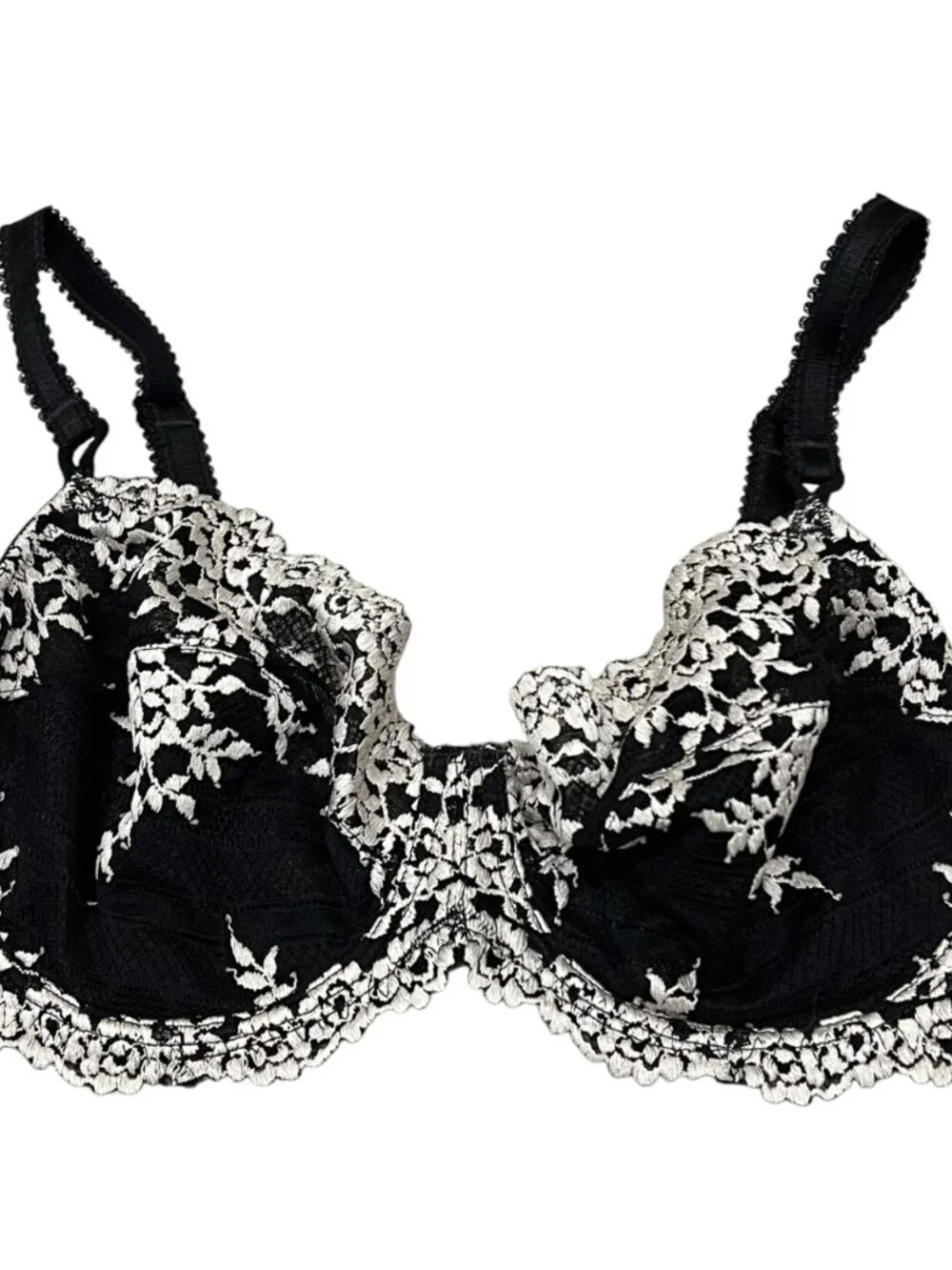 Wacoal elegant lace